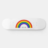 Regenbogen der Gay Pride. Liebe ist Liebe. Skateboard (Horizontal)