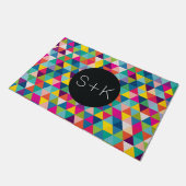 Regenbogen-Dreieck-Muster-Gewohnheits-Monogramm Fußmatte (Schrägansicht)