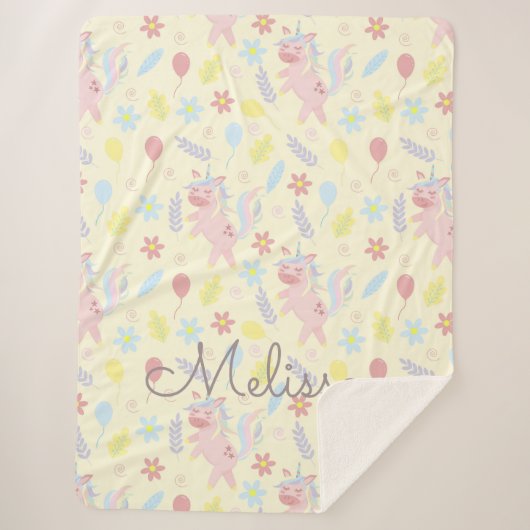 Regenbogen Einhornballons pastellfarben monogramm Sherpadecke (Vorderseite)