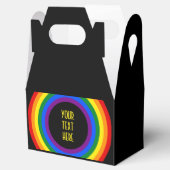REGENBOGEN-FLAGGE-KNOPF + dein Zeichen oder Text Geschenkschachtel (Geöffnet)