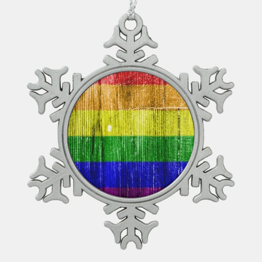 REGENBOGEN-FLAGGEN-QUADRAT-HÖLZERNES MUSTER - .PNG SCHNEEFLOCKEN Zinn-Ornament (Vorderseite)