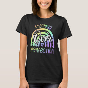 Regenbogen Fortschritt vor Perfektion Zurück zur S T-Shirt