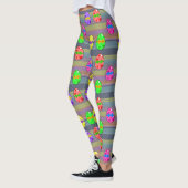 Regenbogen gefärbte Ostereier und Streifen Leggings (Links)