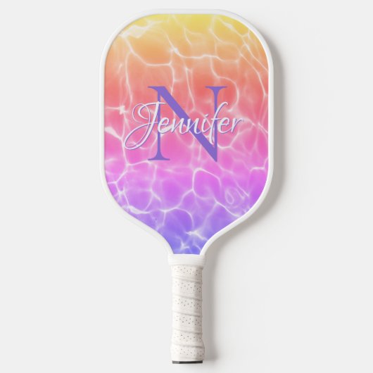 Regenbogen-Gradient-Schwimmbad-Foto-Chic-Monogramm Pickleball Schläger (Vorderseite)