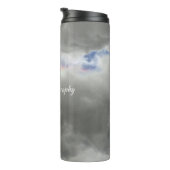Regenbogen in Storm Clouds Sky Gray individuell an Thermosbecher (Nach rechts gedreht)