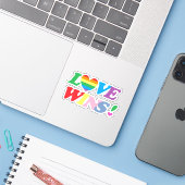 Regenbogen Liebe Gewinnt Herz LGBT Aufkleber (Laptop mit iPhone)