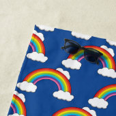 Regenbogen mit weißen Wolken Strandtuch (Beispiel)