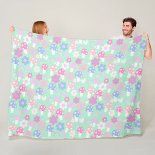 Regenbogen, Niedliche Pilze und Blume Fleecedecke