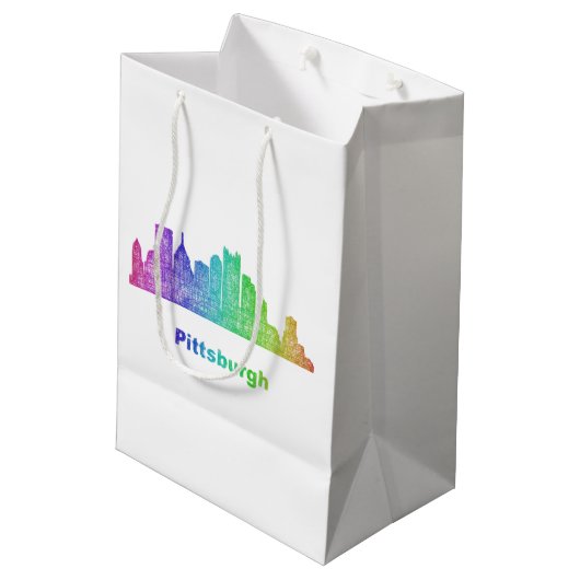 Regenbogen-Pittsburgh-Skyline Mittlere Geschenktüte (Rückseite Schrägansicht)