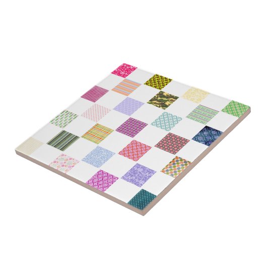 Regenbogen-Schachbretmuster Fliese (Seite)