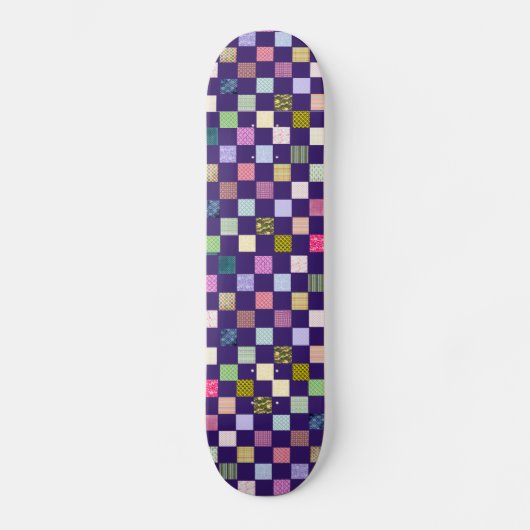 Regenbogen-Schachbrettmuster Skateboard (Vorderseite)