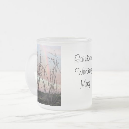 Regenbogen-Schreibens-Tasse mit Regenbogen Mattglastasse (Vorderseite Links)