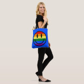 Regenbogen-Smiley Tasche (Am Model)