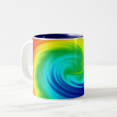 Regenbogen-Spirale Zweifarbige Tasse (Vorderseite Links)