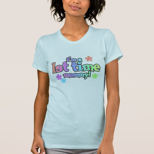Regenbogen-Text-erstes Mal-Mama T-Shirt (Vorderseite)