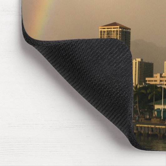Regenbogen über Honolulu, Hawaii, USA 2 Mousepad (Ecke)