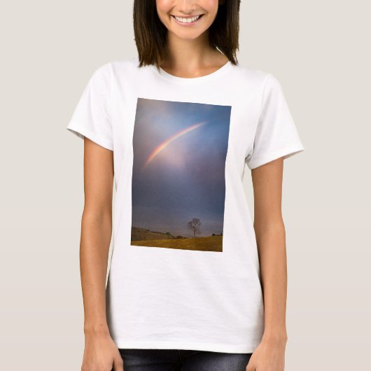 Regenbogen und Baum-Landschaft T-Shirt (Vorderseite)