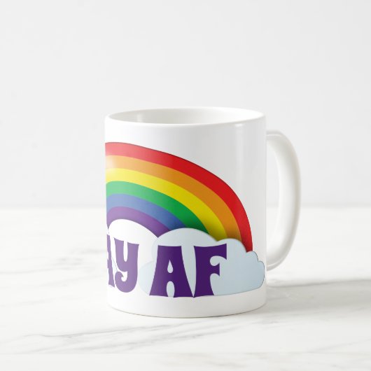 Regenbogen und Wolken der "Gay AF" Kaffeetasse (VorderseiteRechts)