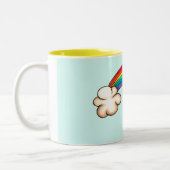 Regenbogen und Wolken-Tasse Zweifarbige Tasse (Links)