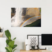 Regenbogen vor dem Wasserfall Poster (Heimbüro)