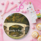 Regenbogenbrücke im Herbst an der Grove City Uni Pappteller (Party)