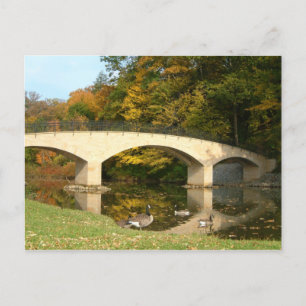 Regenbogenbrücke im Herbst an der Grove City Uni Postkarte