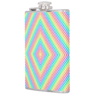 Regenbogenfarbene Metallflasche mit einem geometri Flachmann