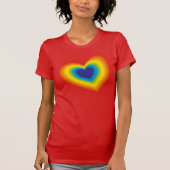 Regenbogenfarbenes Herz T-Shirt (Vorderseite)