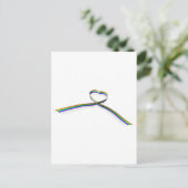 Regenbogenfarbenes Herzband Postkarte (Stehend Vorderseite)