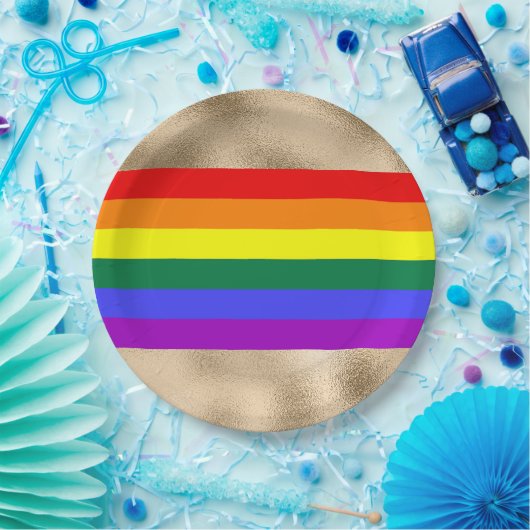 Regenbogenflagge auf Gold Pappteller (Party)