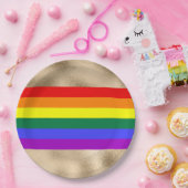 Regenbogenflagge auf Gold Pappteller (Party)
