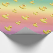 Regenbogengummientenmuster Geschenkpapier (Ecke)