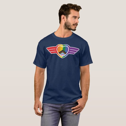 Regenbogenherz mit Flügeln T-Shirt (Vorne ganz)
