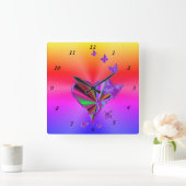 Regenbogenherz und Schmetterling Quadratische Wanduhr (Zuhause)