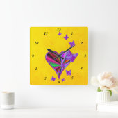 Regenbogenherz und Schmetterling Quadratische Wanduhr (Zuhause)