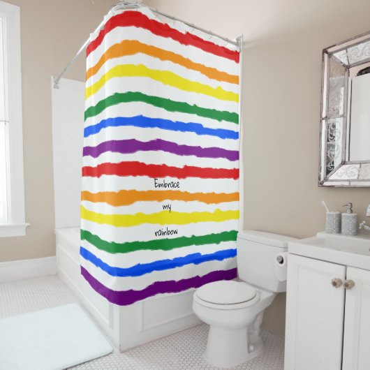 Regenbogenlinien mit benutzerdefiniertem Text Duschvorhang (Beispiel)