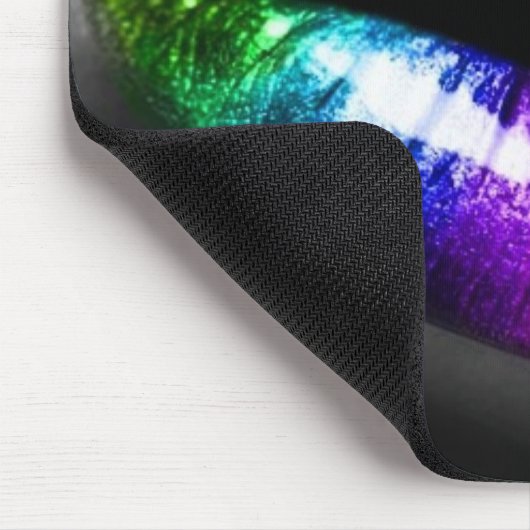 RegenbogenlippenMaskenbildner mousepad (Ecke)