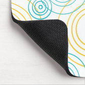 Regenbogenmuster in Türkis und Gelb Mousepad (Ecke)