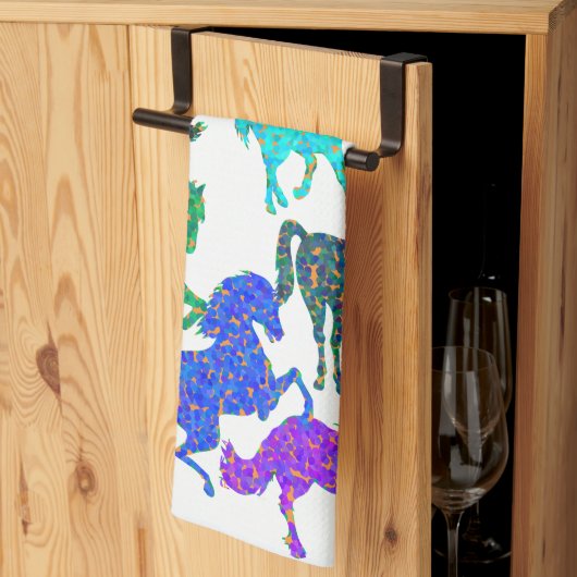 Regenbogenpferde - "Hübsch über Pferde!" Geschirrtuch (Drittel gefaltet)