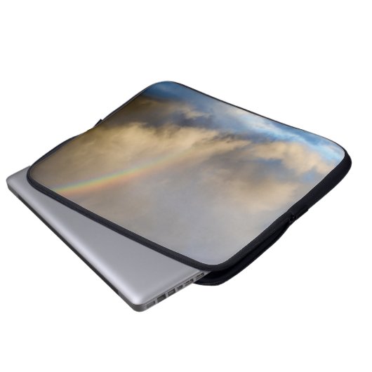 Regenbogenrebellion Laptopschutzhülle (Vorne Knopf)