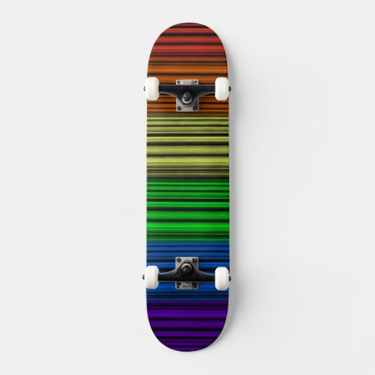 Regenbogenstreifen Skateboard (Vorderseite)