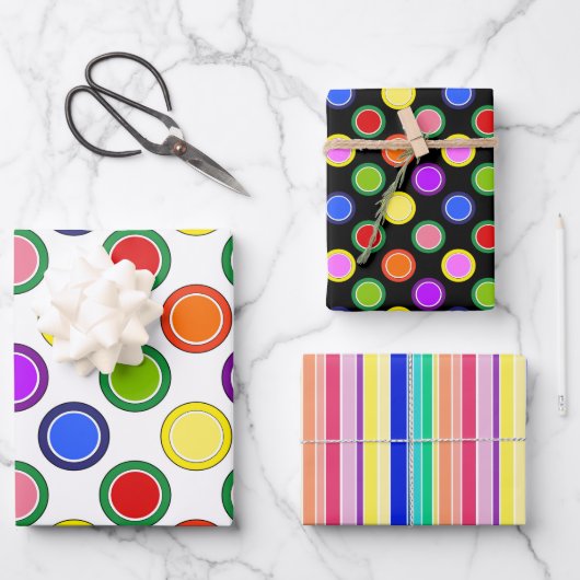 Regenbogenstreifen und Polka Dots glücklich farbig Geschenkpapier Set (Vorderseite)