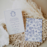 Regency Blue Wappen Monogram Einladung<br><div class="desc">Regency Blue Monogram Wappen,  Einladung zur Hochzeit. Vintag inspiriert Regency-Era Barocklinie Art Monogramm Wappen. Features,  eine elegante blaue Typografie Design Stil Mix aus Skript und fett-Typ. Chinoiserie Stil Gartenmuster Rückenlehne.</div>