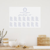 Regency Blue Wappen Monogram Seating Chart Poster (Küche)