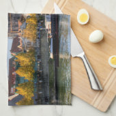 Regensburg, Deutschland Handtuch (Viertel Falte)