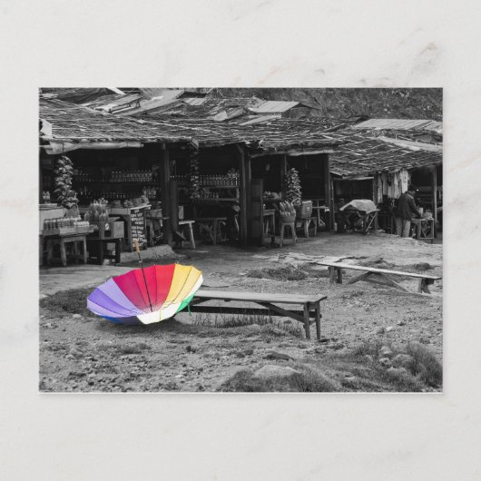 Regenschirm auf dem Markt Postkarte (Vorderseite)