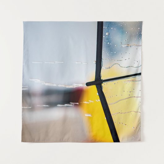 Regenschirmwanderung am Regentag Wandteppich (Vorderseite (Horizontal))