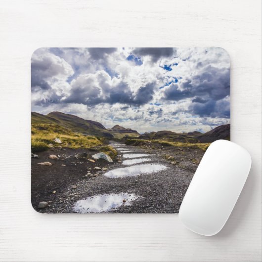 Regentag in Torres del Paine NP Mousepad (Mit Mouse)