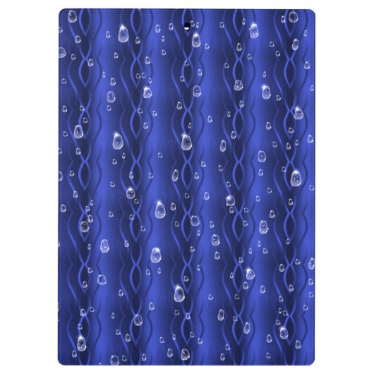 Regentropfen auf blauem Metall Klemmbrett (Rückseite)