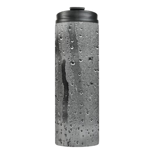 Regentropfen auf dem Fenster Thermosbecher (Vorderseite)